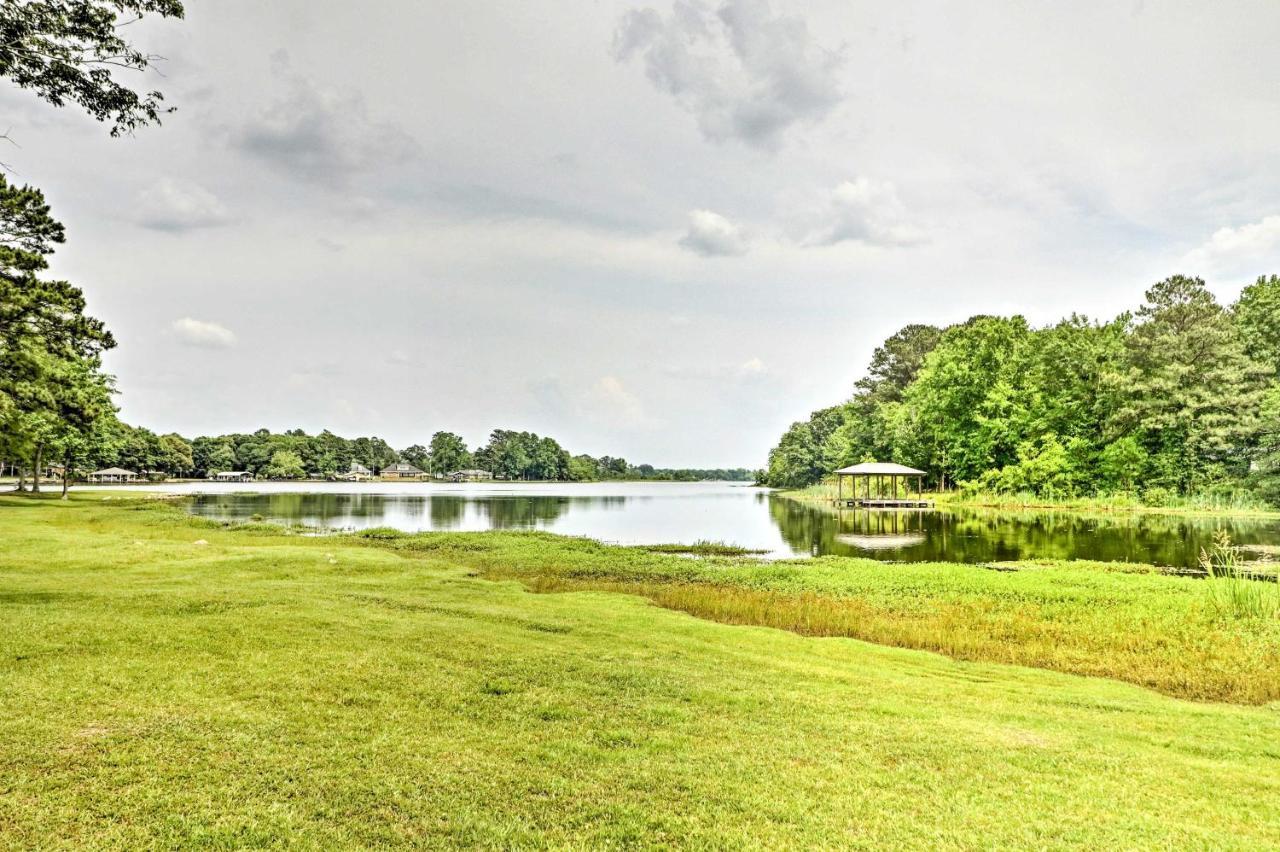 Home On Jordan Lake With Shared Dock And Boat Slip! Wetumpka Eksteriør billede