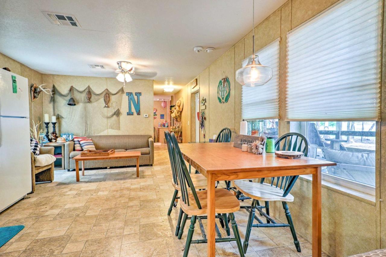 Home On Jordan Lake With Shared Dock And Boat Slip! Wetumpka Eksteriør billede